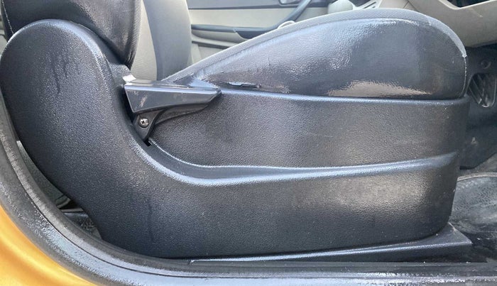 2018 Tata Tiago XE PETROL, Petrol, Manual, 28,797 km, Driver Side Adjustment Panel