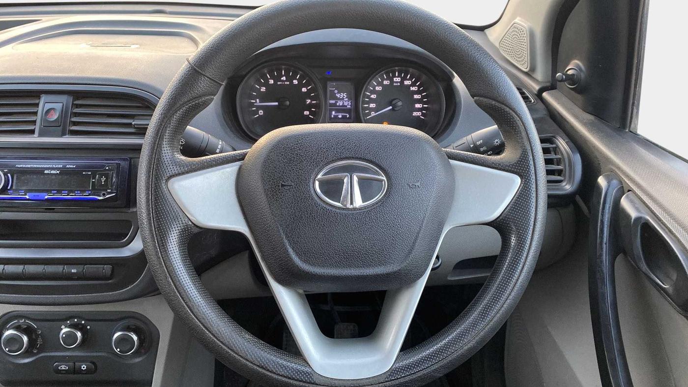 2018 Tata Tiago XE PETROL, Petrol, Manual, 28,797 km, Steering Wheel Close Up