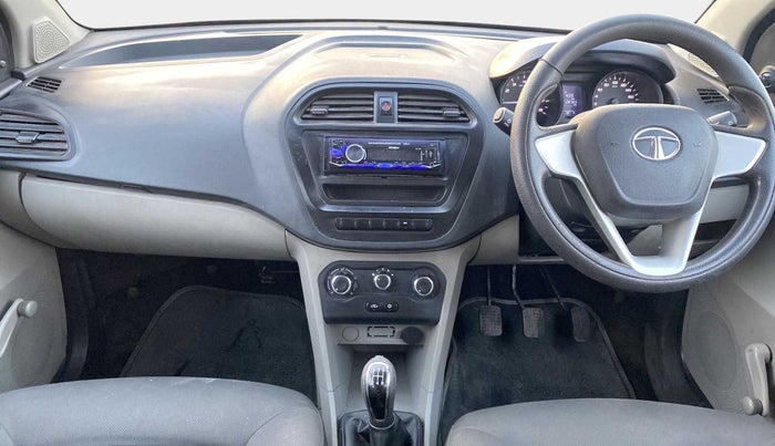 2018 Tata Tiago XE PETROL, Petrol, Manual, 28,797 km, Dashboard