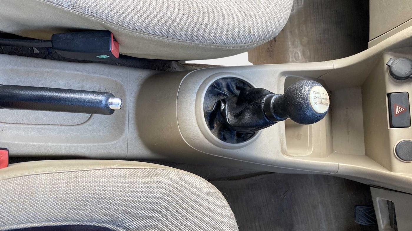 2014 Maruti A Star LXI, Petrol, Manual, 58,823 km, Gear Lever
