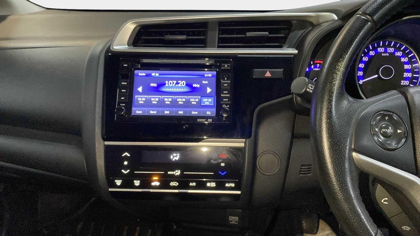 2017 Honda Jazz 1.2L I-VTEC VX, Petrol, Manual, 71,881 km, Air Conditioner