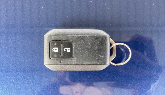 2021 Maruti Baleno ZETA PETROL 1.2, Petrol, Manual, 35,444 km, Key Close Up