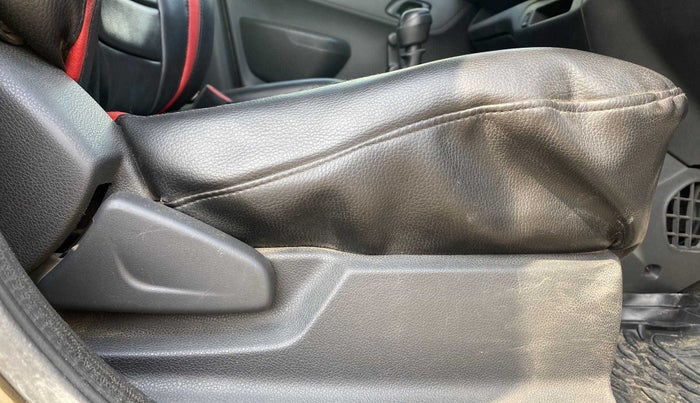 2016 Renault Kwid RXL, Petrol, Manual, 55,734 km, Driver Side Adjustment Panel