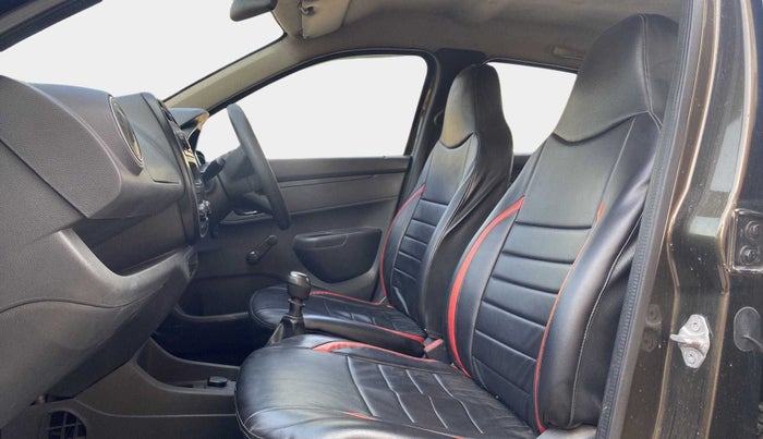 2016 Renault Kwid RXL, Petrol, Manual, 55,734 km, Right Side Front Door Cabin