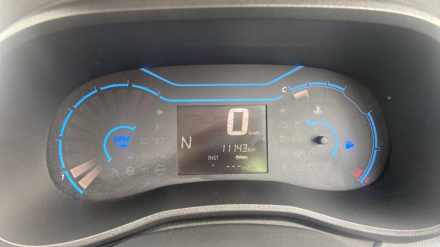2021 Renault Kwid RXT 1.0 AMT (O), Petrol, Automatic, 11,136 km, Odometer Image