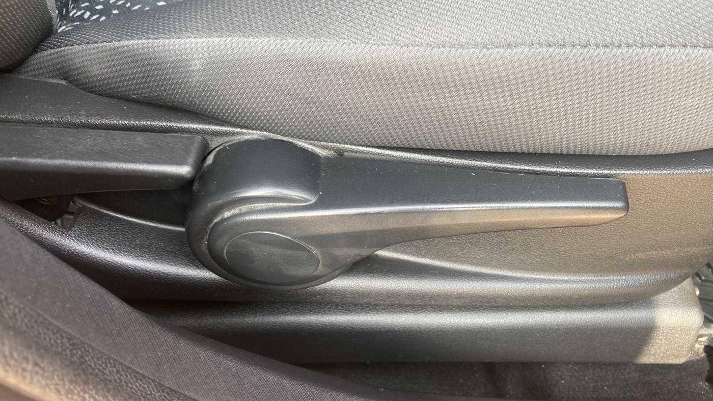 2019 Tata NEXON XZA PLUS DIESEL, Diesel, Automatic, 19,811 km, Driver Side Adjustment Panel