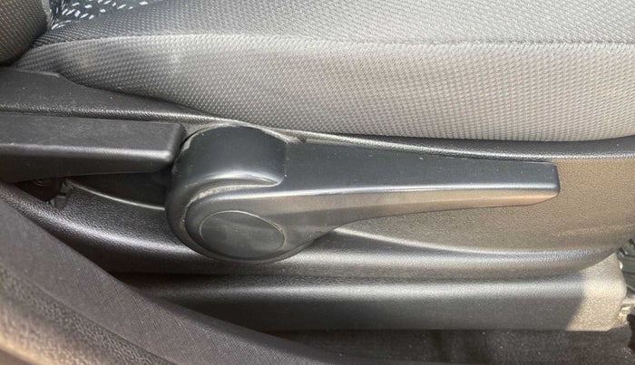 2019 Tata NEXON XZA PLUS DIESEL, Diesel, Automatic, 19,811 km, Driver Side Adjustment Panel