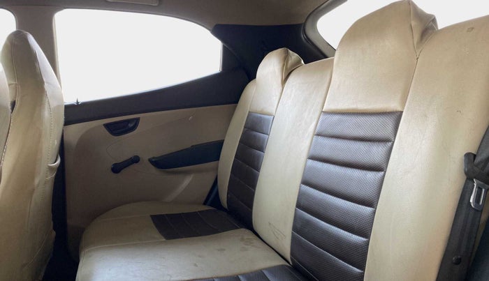 2012 Hyundai Eon ERA +, Petrol, Manual, 38,752 km, Right Side Rear Door Cabin