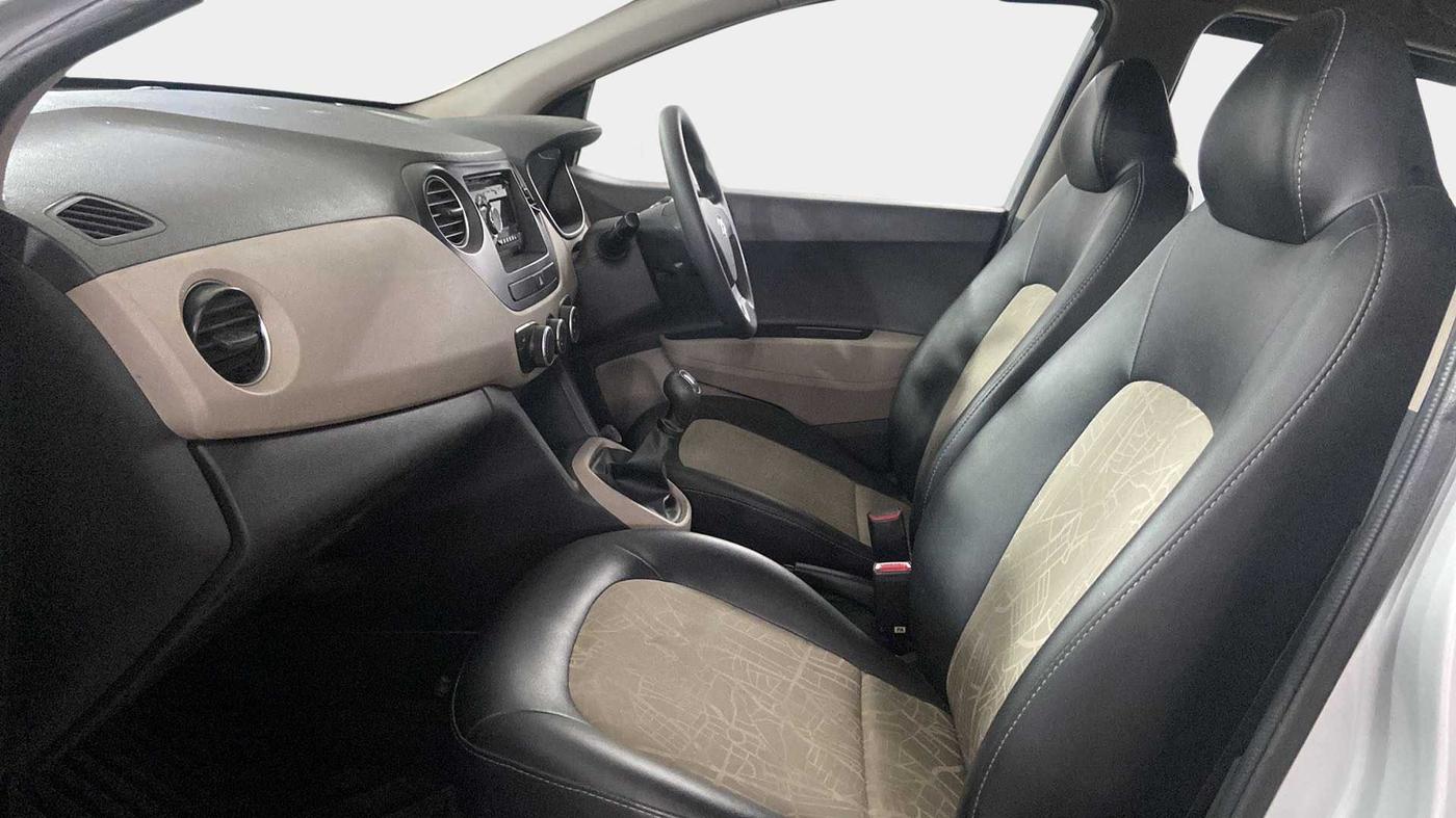 2017 Hyundai Grand i10 ERA 1.2 KAPPA VTVT, Petrol, Manual, 31,692 km, Right Side Front Door Cabin