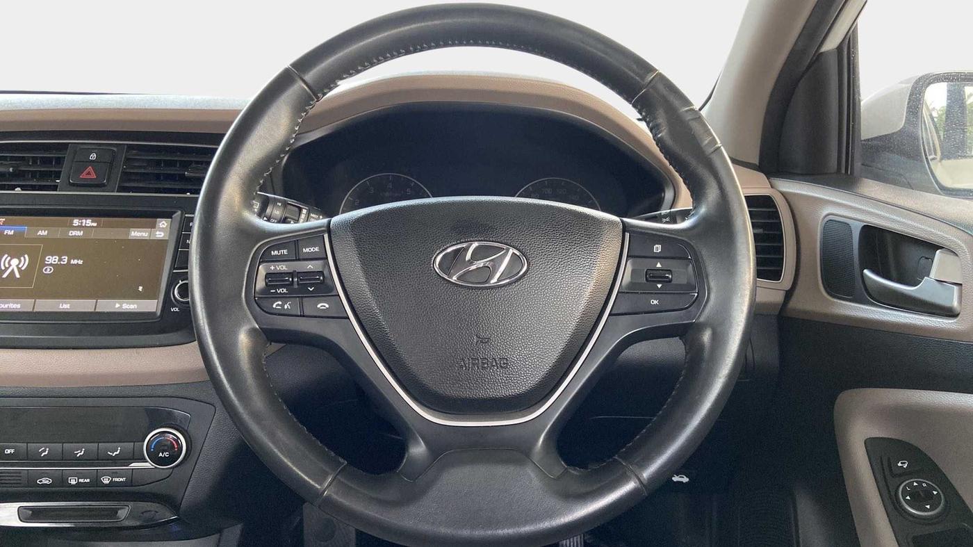 2019 Hyundai Elite i20 ASTA 1.2  CVT, Petrol, Automatic, 39,875 km, Steering Wheel Close Up
