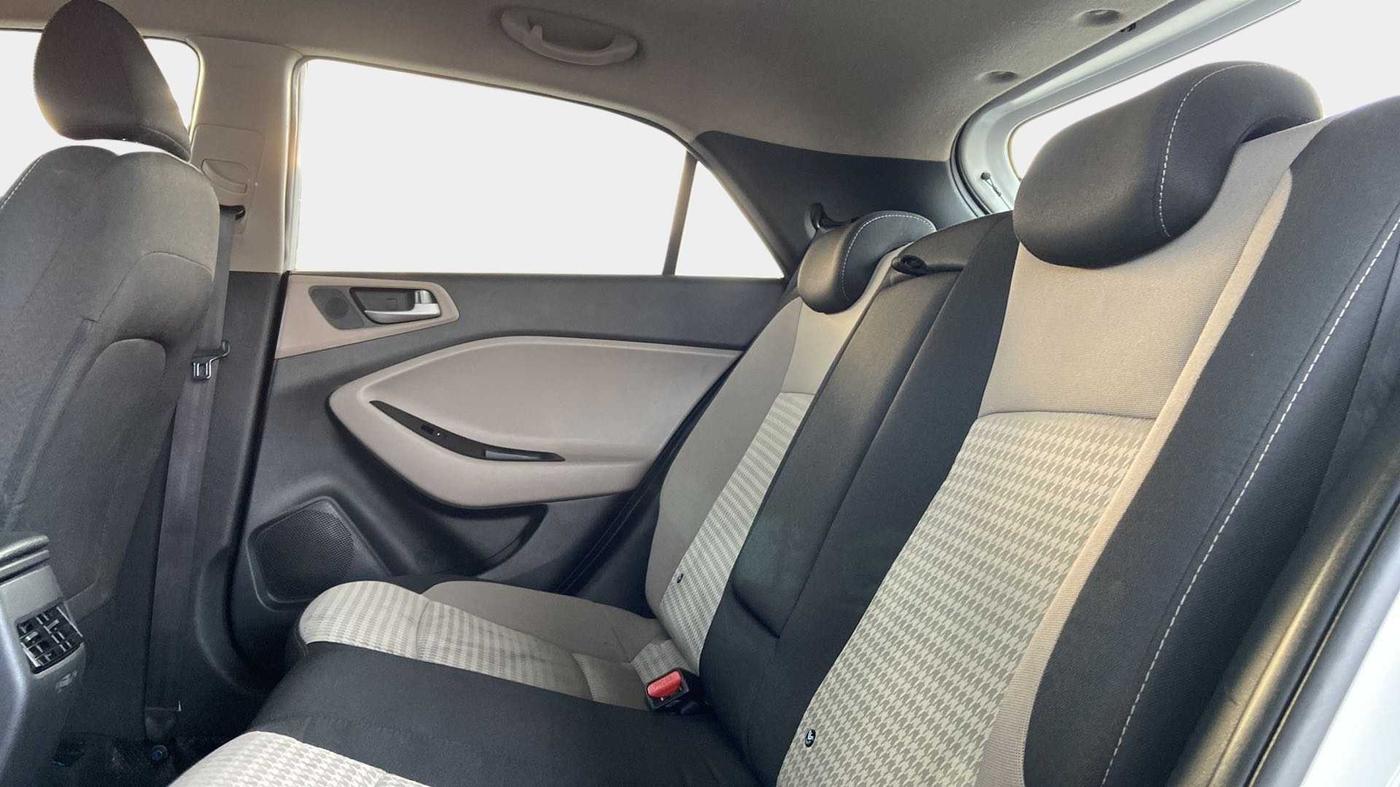 2019 Hyundai Elite i20 ASTA 1.2  CVT, Petrol, Automatic, 39,875 km, Right Side Rear Door Cabin