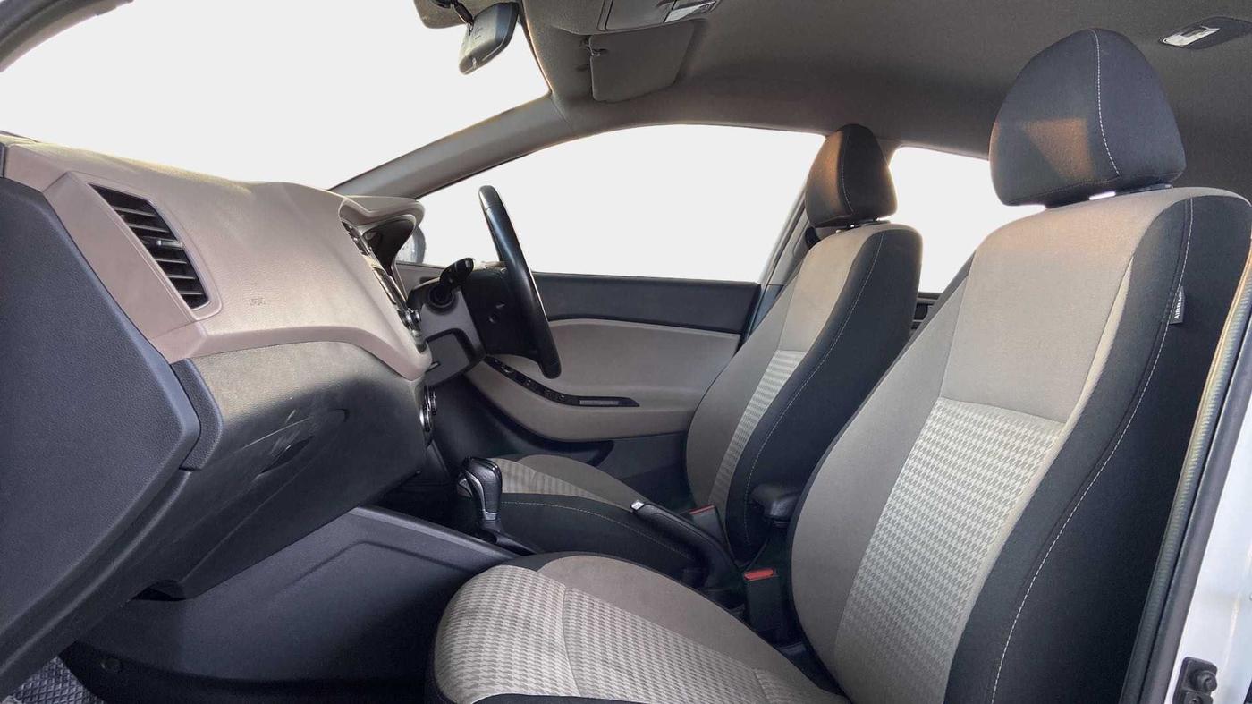 2019 Hyundai Elite i20 ASTA 1.2  CVT, Petrol, Automatic, 39,875 km, Right Side Front Door Cabin