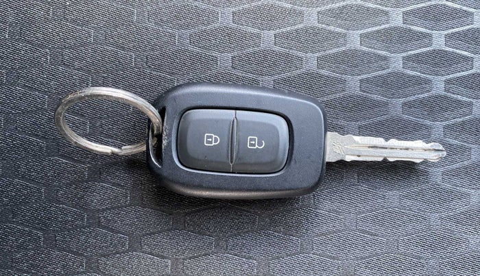 2021 Nissan MAGNITE XL TURBO, Petrol, Manual, 7,166 km, Key Close Up