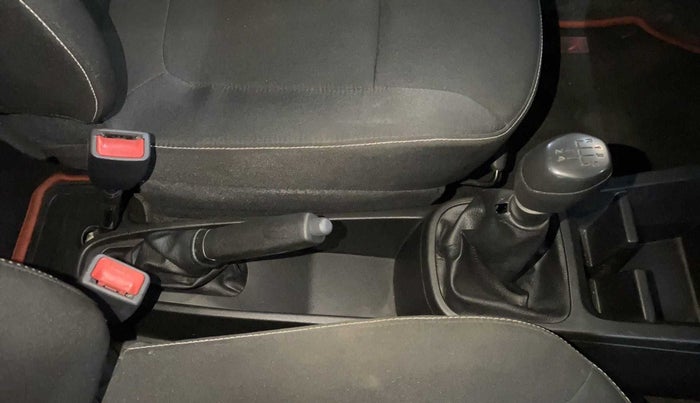 2021 Renault Kwid RXL, Petrol, Manual, 10,944 km, Gear Lever