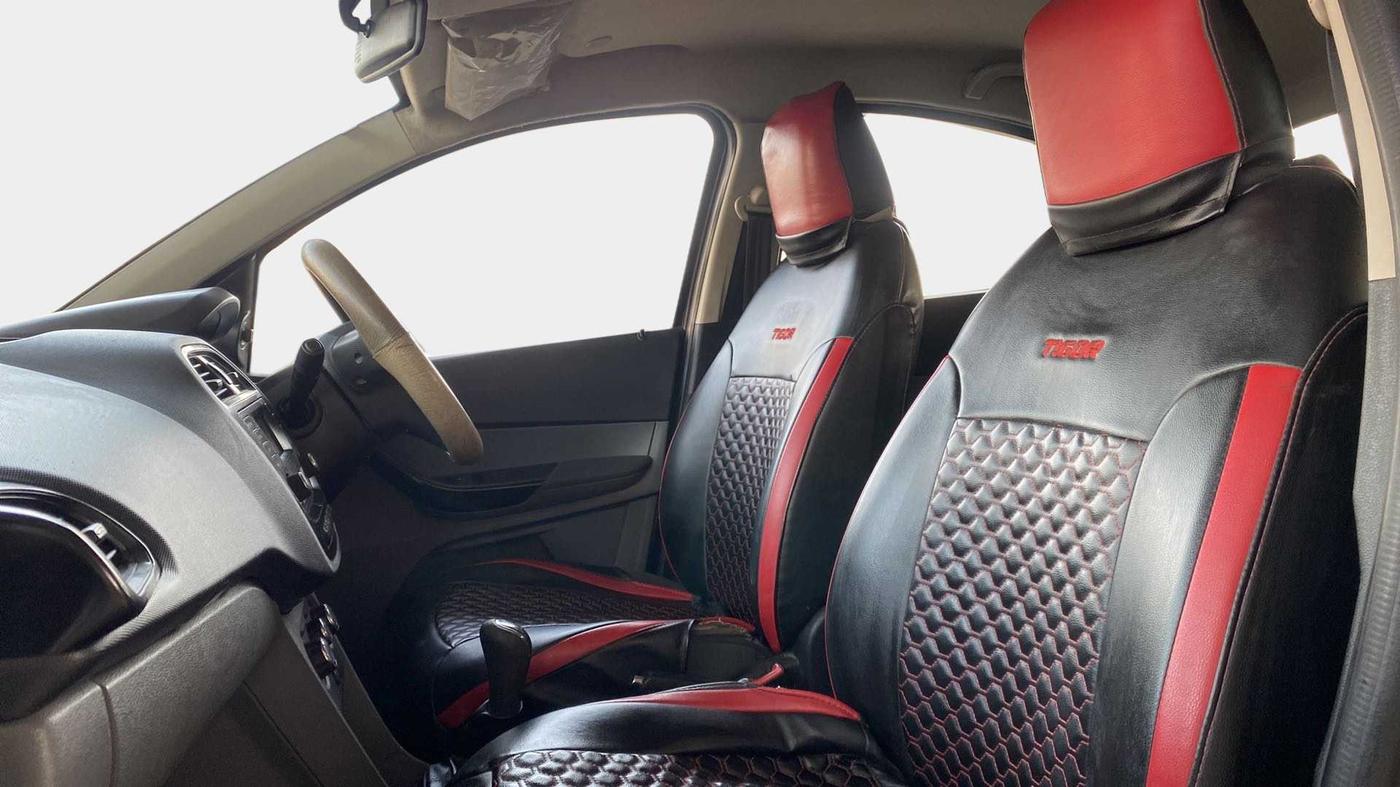 2018 Tata TIGOR XT PETROL, Petrol, Manual, 27,766 km, Right Side Front Door Cabin
