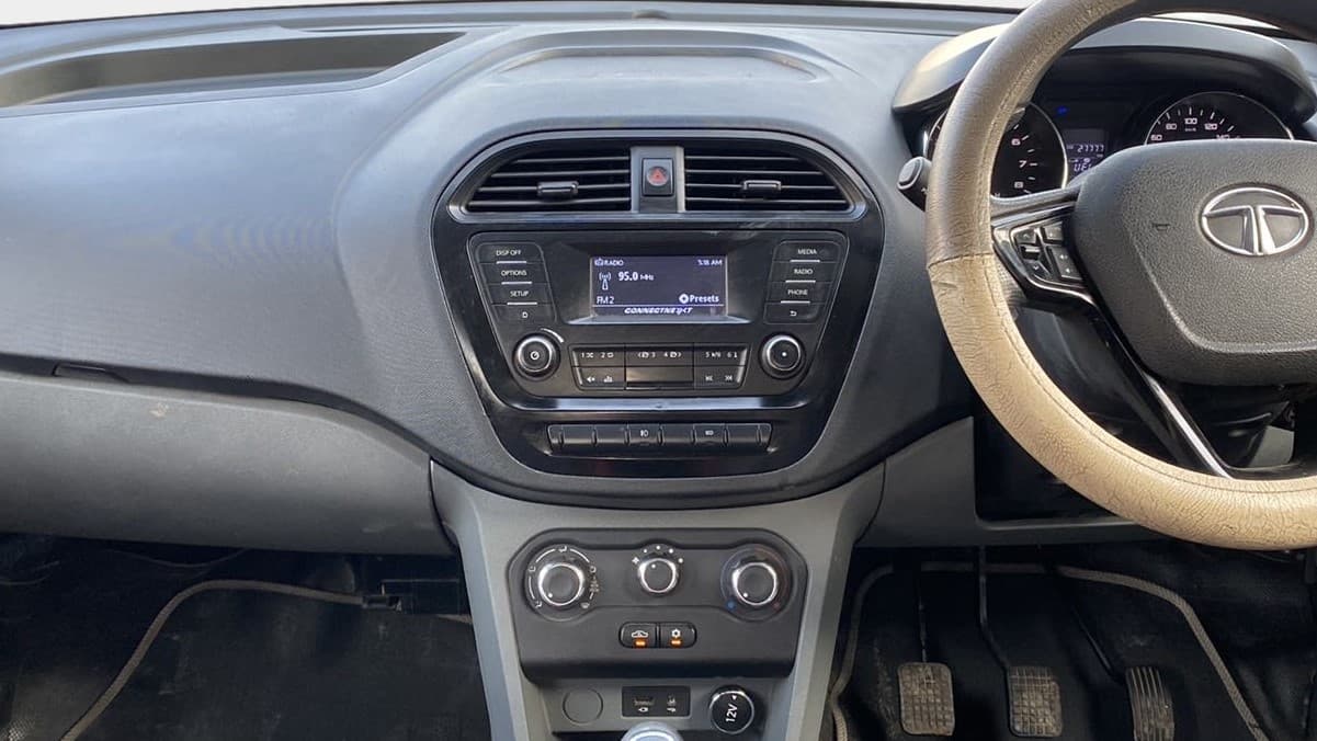 2018 Tata TIGOR XT PETROL, Petrol, Manual, 27,766 km, Air Conditioner