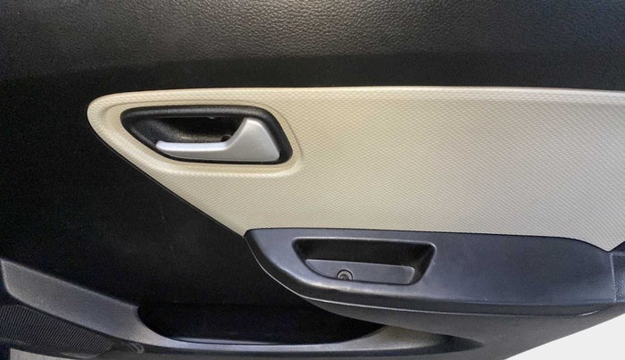 2022 Maruti Alto VXI PLUS, Petrol, Manual, 8,745 km, Driver Side Door Panels Control