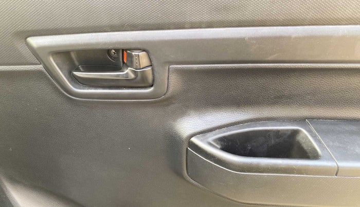 2020 Maruti S PRESSO VXI, Petrol, Manual, 34,250 km, Driver Side Door Panels Control