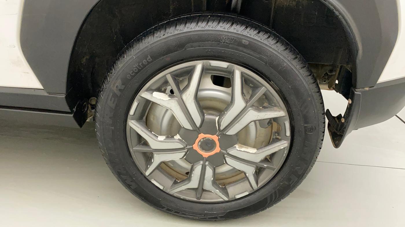 2021 Nissan MAGNITE XE, Petrol, Manual, 6,655 km, Left Rear Wheel