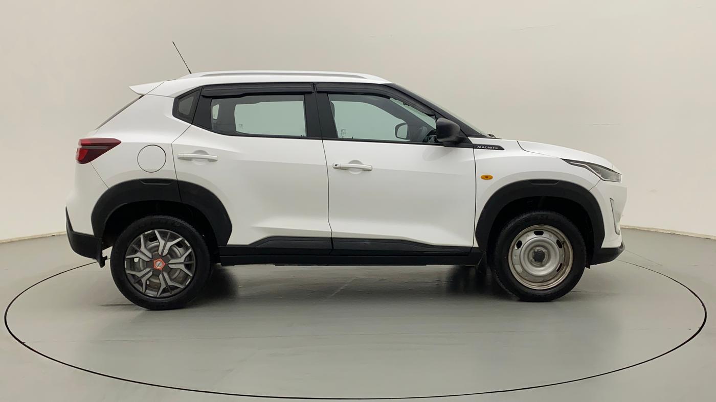 2021 Nissan MAGNITE XE, Petrol, Manual, 6,655 km, Right Side View
