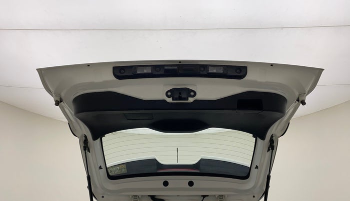 2021 Nissan MAGNITE XE, Petrol, Manual, 6,655 km, Boot Door Open