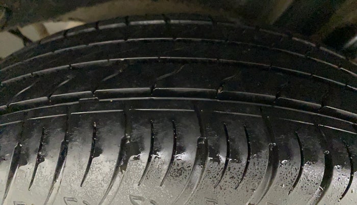 2021 Nissan MAGNITE XE, Petrol, Manual, 6,655 km, Left Rear Tyre Tread
