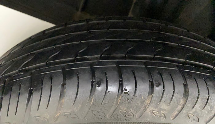 2021 Nissan MAGNITE XE, Petrol, Manual, 6,655 km, Right Rear Tyre Tread