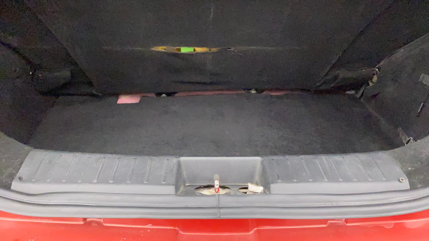 2017 Mahindra KUV 100 NXT K2 P 6 STR, Petrol, Manual, 92,064 km, Boot Inside