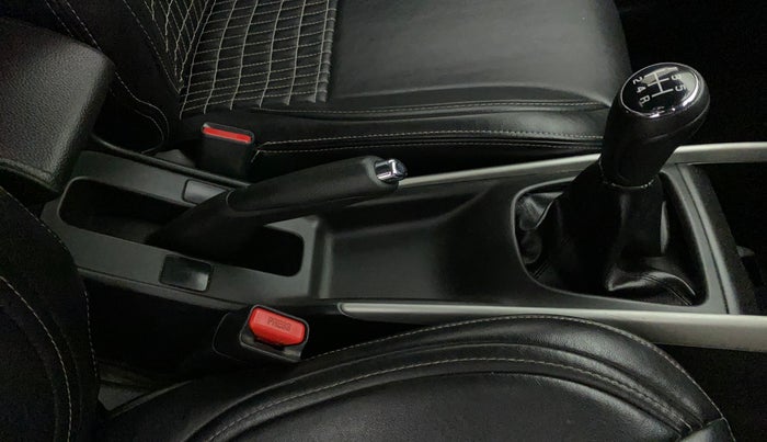 2016 Maruti Baleno DELTA PETROL 1.2, Petrol, Manual, 58,958 km, Gear Lever