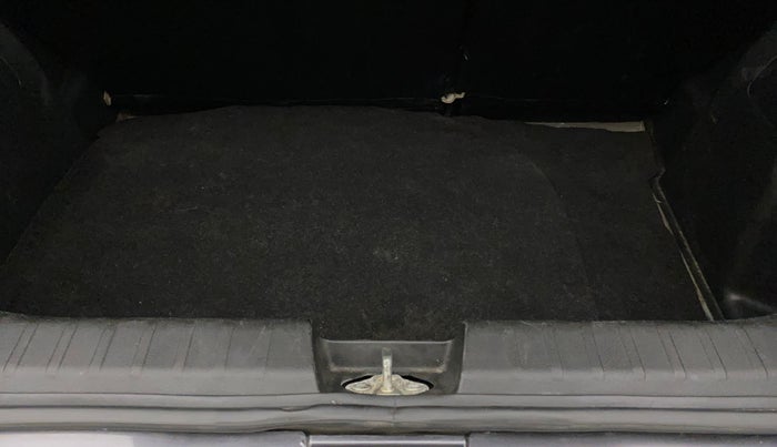 2016 Maruti Baleno DELTA PETROL 1.2, Petrol, Manual, 58,958 km, Boot Inside