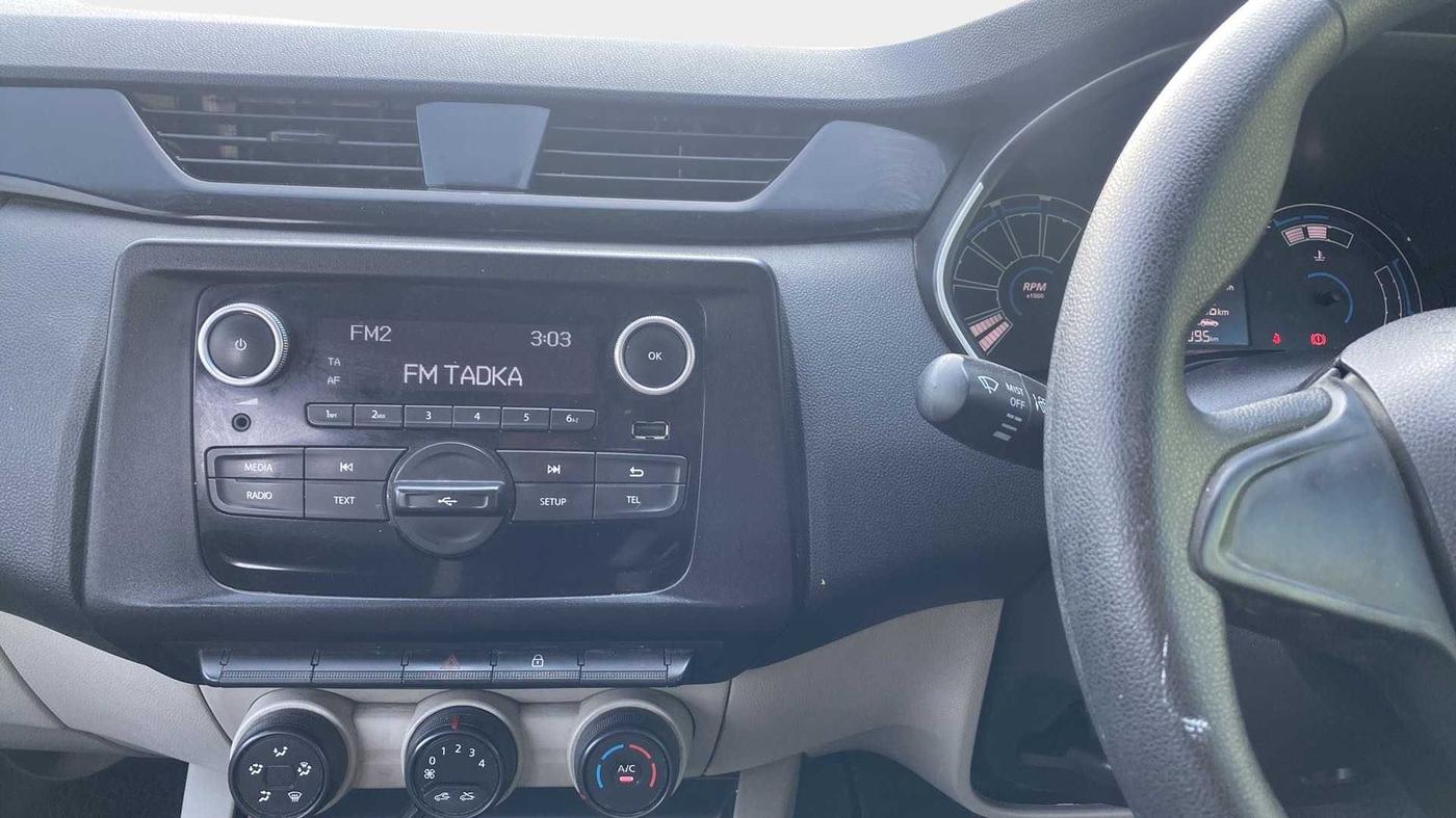 2020 Renault TRIBER RXL MT, Petrol, Manual, 65,702 km, Air Conditioner