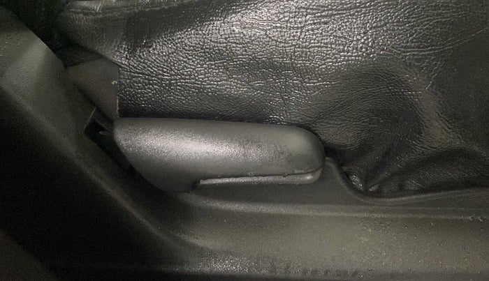 2021 Maruti Vitara Brezza VXI, Petrol, Manual, 35,848 km, Driver Side Adjustment Panel