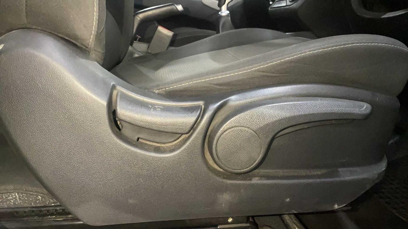 2018 Hyundai Creta S 1.4 DIESEL, Diesel, Manual, 59,106 km, Driver Side Adjustment Panel