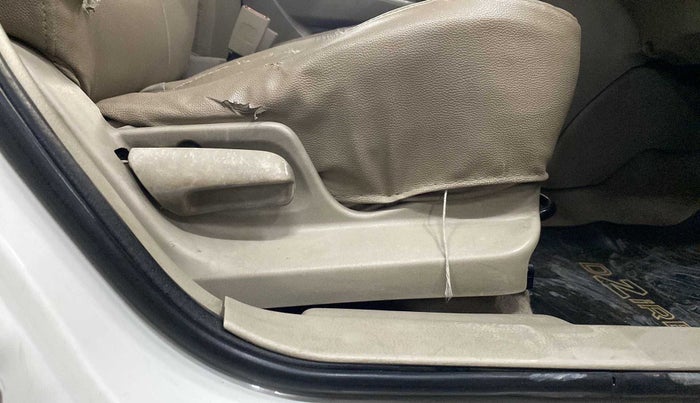 2013 Maruti Swift Dzire VXI, Petrol, Manual, 1,20,420 km, Driver Side Adjustment Panel
