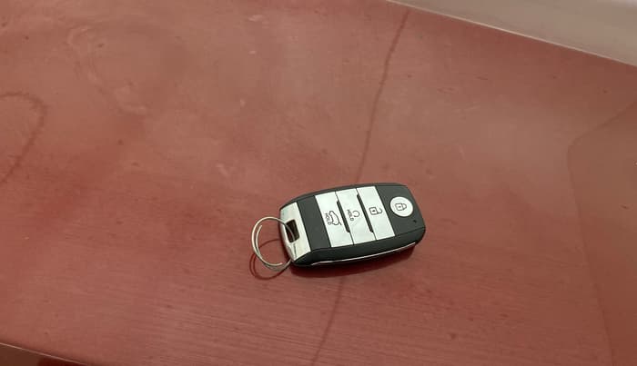 2022 KIA SELTOS HTK PLUS 1.5, Petrol, Manual, 39,446 km, Key Close Up