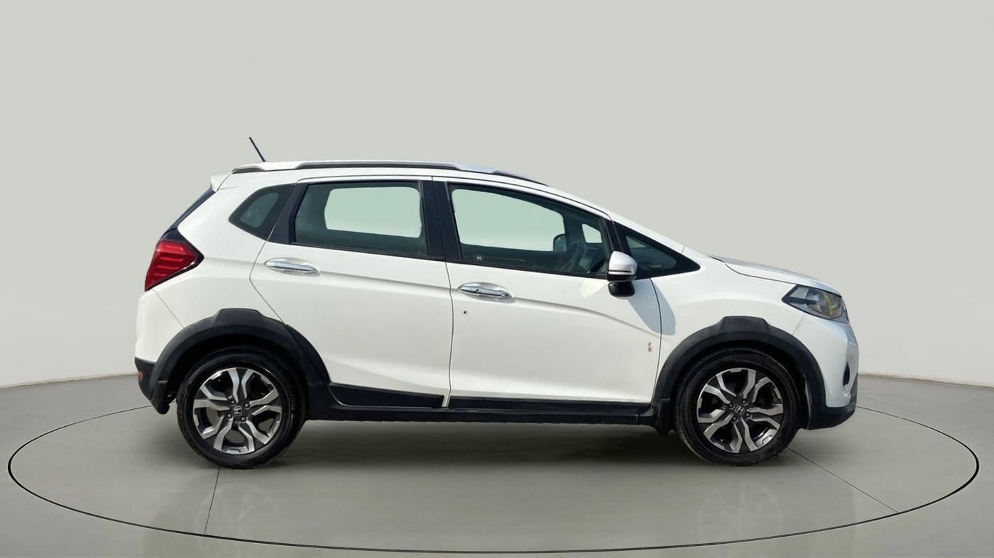 2018 Honda WR-V 1.5L I-DTEC VX MT, Diesel, Manual, 89,106 km, Right Side View