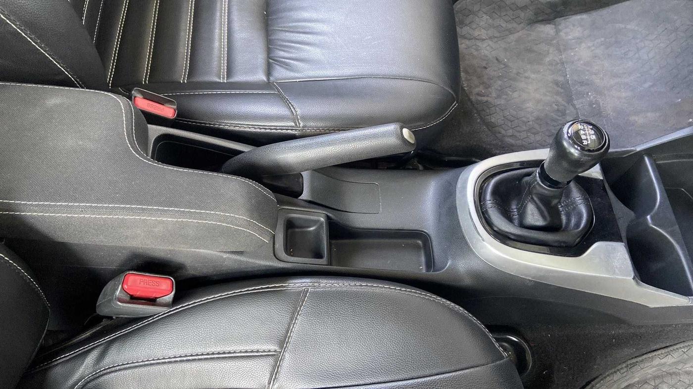 2018 Honda WR-V 1.5L I-DTEC VX MT, Diesel, Manual, 89,106 km, Gear Lever