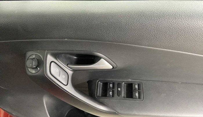 2019 Volkswagen Polo HIGHLINE PLUS 1.0L TSI, Petrol, Manual, 16,064 km, Driver Side Door Panels Control