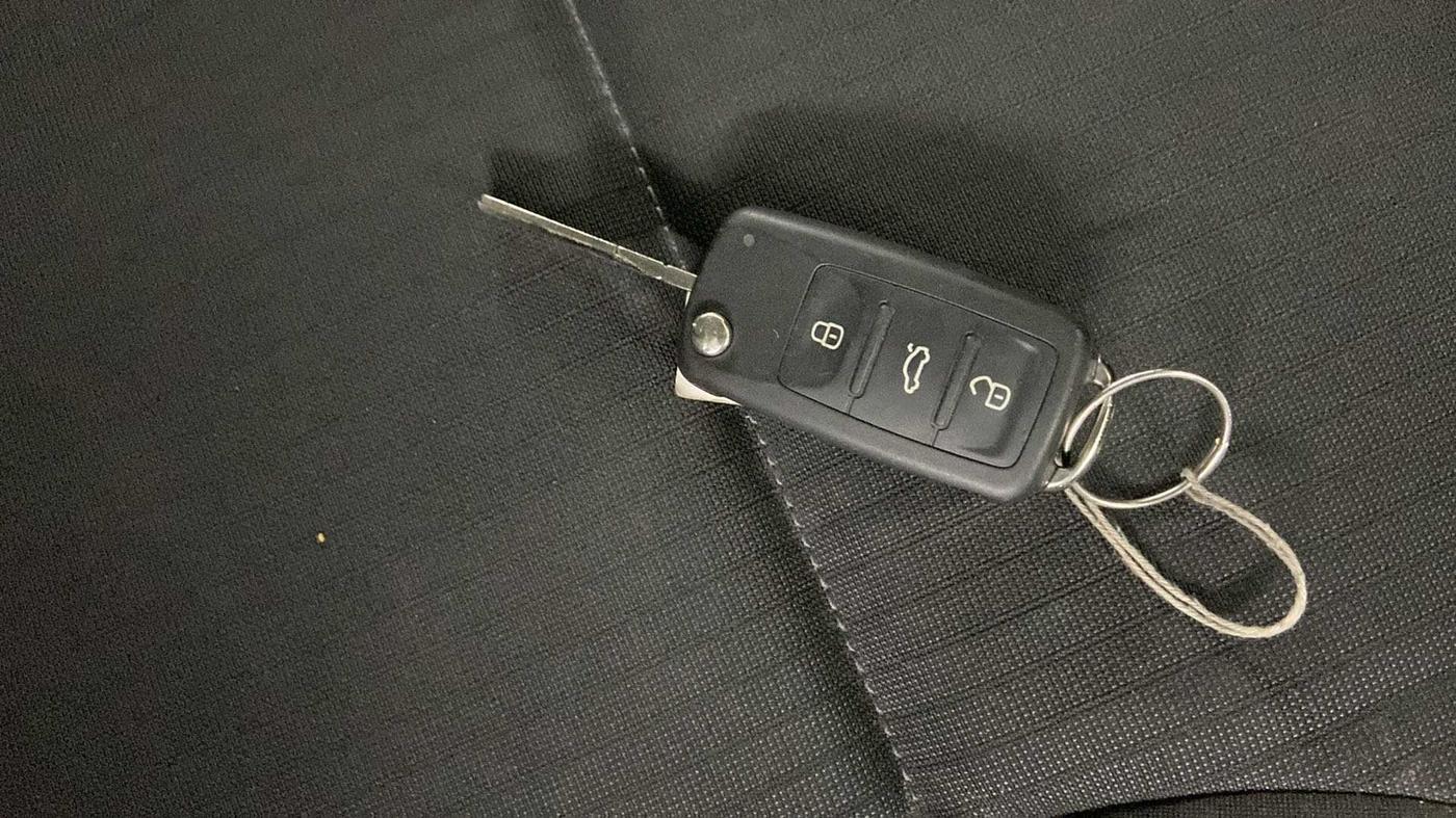 2019 Volkswagen Polo HIGHLINE PLUS 1.0L TSI, Petrol, Manual, 16,064 km, Key Close Up
