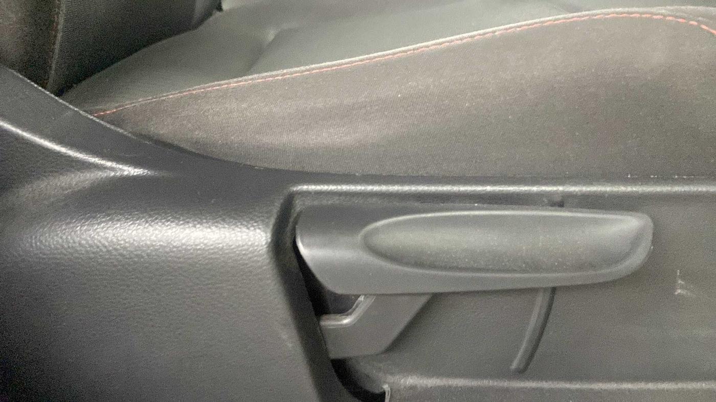 2019 Volkswagen Polo HIGHLINE PLUS 1.0L TSI, Petrol, Manual, 16,064 km, Driver Side Adjustment Panel