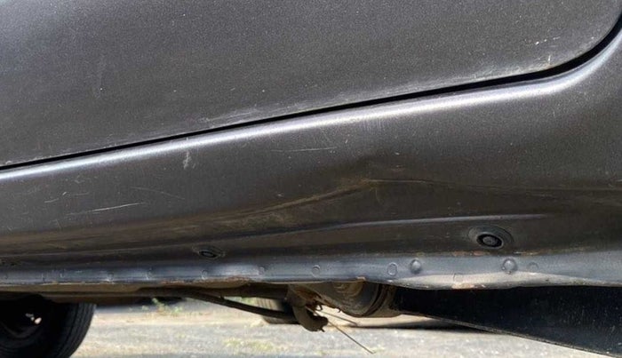 2015 Maruti Alto 800 VXI, Petrol, Manual, 82,721 km, Left running board - Slightly dented