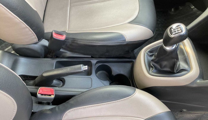 2015 Hyundai Grand i10 ASTA (O) 1.2 KAPPA VTVT, Petrol, Manual, 86,847 km, Gear Lever
