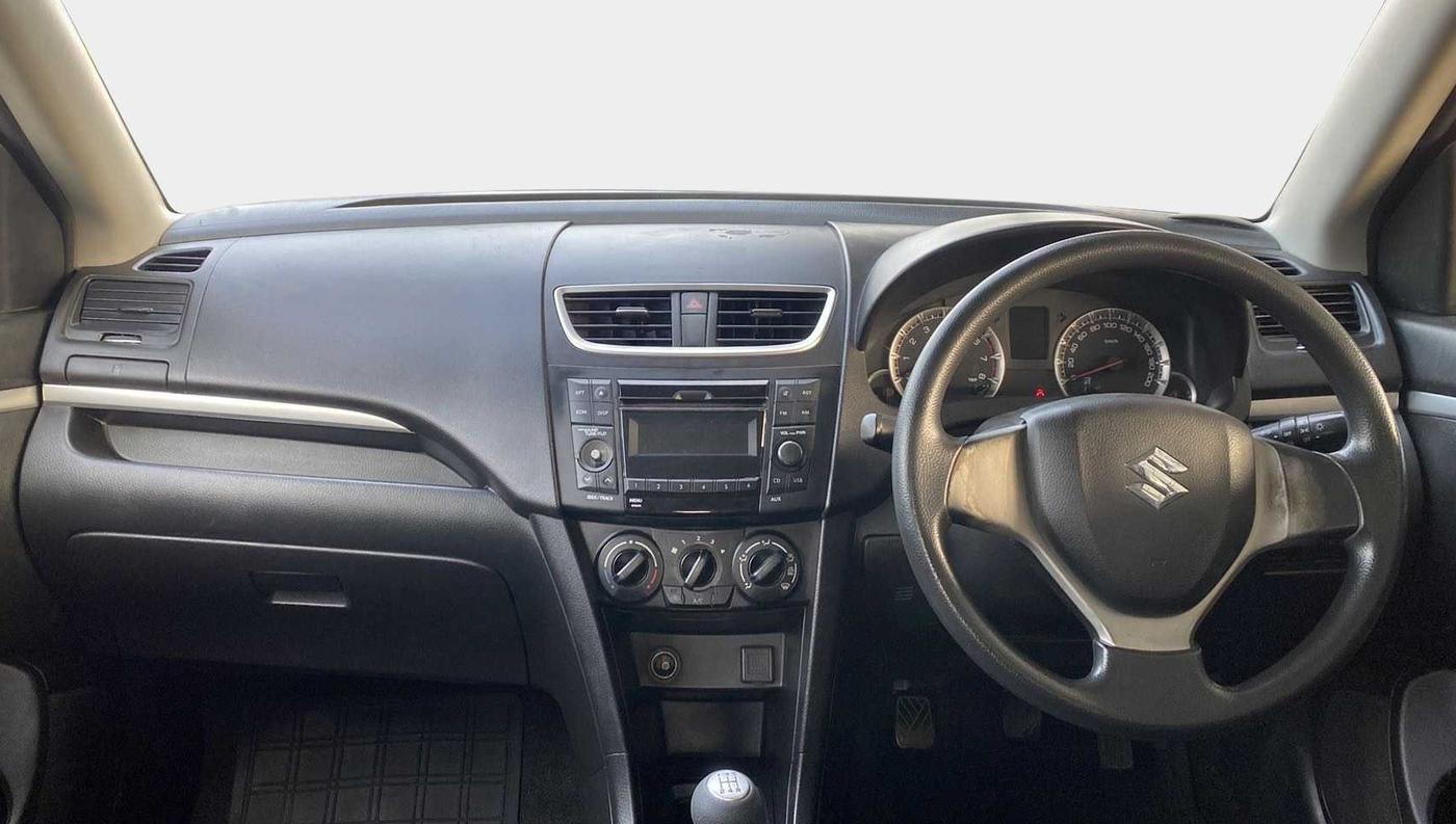 2015 Maruti Swift VXI, Petrol, Manual, 54,267 km, Dashboard