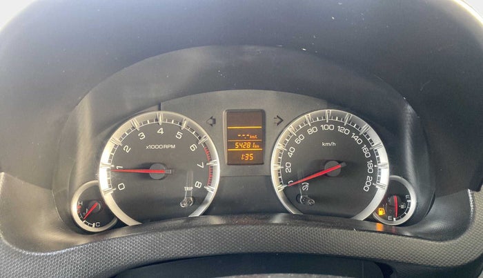 2015 Maruti Swift VXI, Petrol, Manual, 54,267 km, Odometer Image