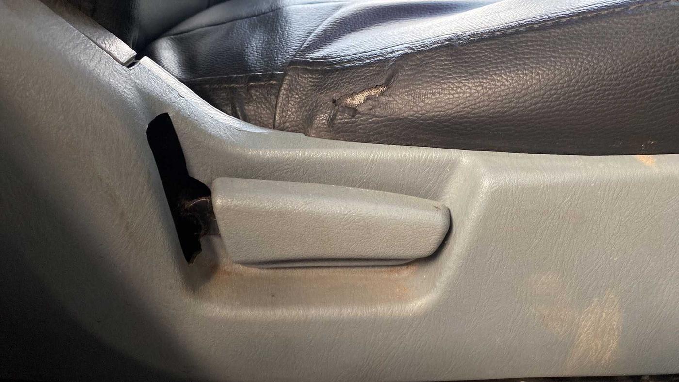 2013 Maruti Alto K10 LXI, Petrol, Manual, 41,778 km, Driver Side Adjustment Panel