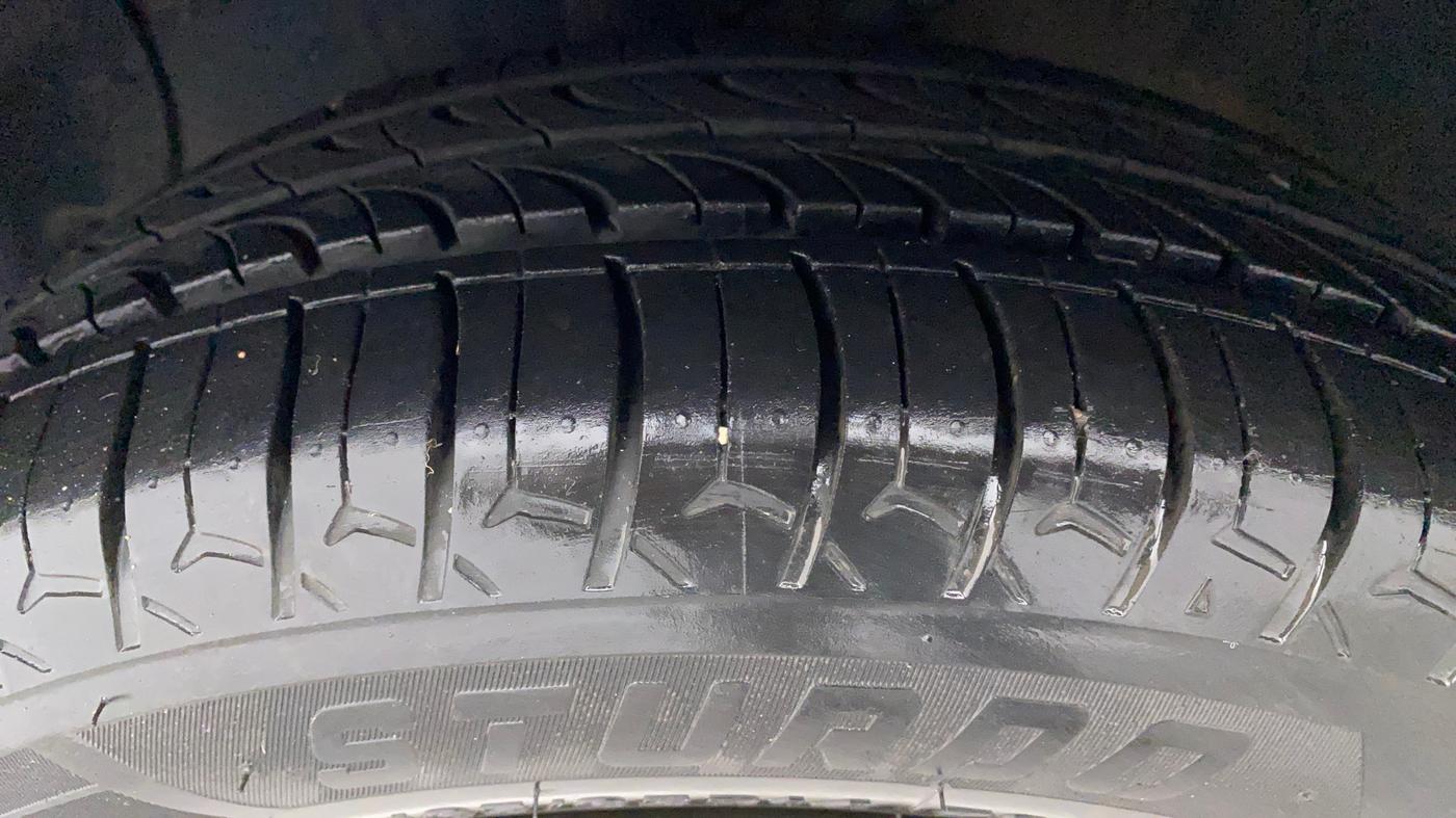 2019 Hyundai Grand i10 MAGNA 1.2 KAPPA VTVT, Petrol, Manual, 40,345 km, Left Front Tyre Tread