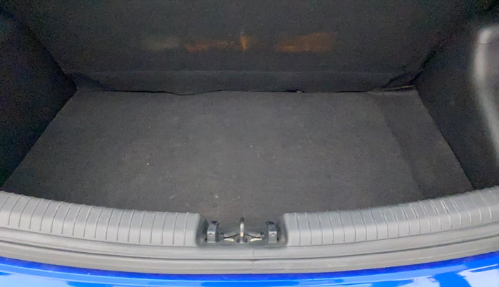 2019 Hyundai Grand i10 MAGNA 1.2 KAPPA VTVT, Petrol, Manual, 40,345 km, Boot Inside
