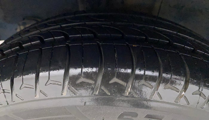 2019 Hyundai Grand i10 MAGNA 1.2 KAPPA VTVT, Petrol, Manual, 40,345 km, Right Rear Tyre Tread