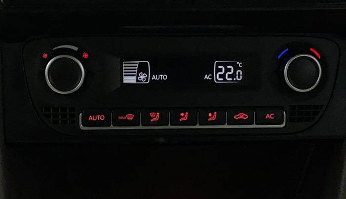 2013 Volkswagen Vento HIGHLINE 1.6 MPI, Petrol, Manual, 71,330 km, Automatic Climate Control