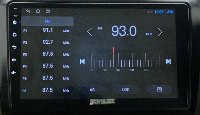 2013 Volkswagen Vento HIGHLINE 1.6 MPI, Petrol, Manual, 71,330 km, Infotainment System